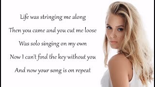 Clean Bandit  SYMPHONY Lyrics feat Zara Larsson [upl. by Angelia]