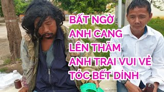 Bất ngờ anh Cangchú ve chai lên thăm tặng quà cho anh Trung sống lang thang tóc bết dính [upl. by Frisse]