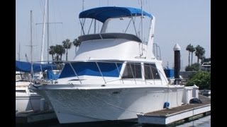 Uniflite 32 Sport Sedan Walk Thru Tour by South Mountain Yachts [upl. by Aknayirp]