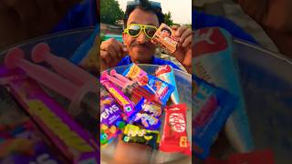 Wow colour full Chashma 😎aur Kitkat chocolate 🍫 gemspulseéclairsmunchparlegshortfeed [upl. by Cunningham]