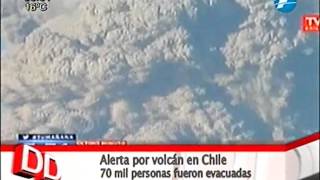 Chile 70 mil personas evacuadas por erupción del volcán Calbuco 23042015 [upl. by Leirrad336]