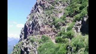 Pyrénéesrandonnée Luchonnaisboucle dans la vallée du LysLacs VertCharles et Bleu [upl. by Elias593]