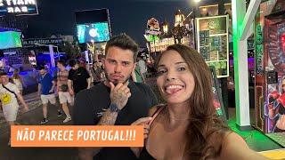 Vegas ou Portugal Conheça a Rua da Oura em Albufeira [upl. by Amye]