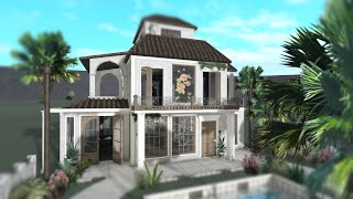 I built a Mediterranean house in BLOXBURG [upl. by Dot]