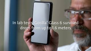 A quick demo of the strength and benefits of Corning Gorilla Glass 6  Digitin [upl. by Sisi]