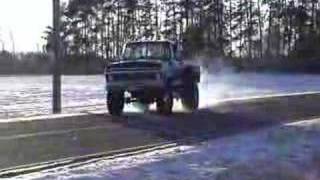 77 F350 Dually Burnout with 528 stroker [upl. by Bell]