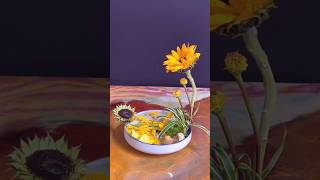 Sunflowers in a low bowl Vase flowers [upl. by Yasnyl337]