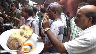 Kolkata People Enjoing Food at Famous Chitto Babur Dokan [upl. by Vaclava]