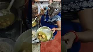 🙀🙀Aalu gobhi ki sabji garma 😾😾Garam 💥💥 funny😾😾 cute 🙀🙀viral short 😛😾😾🙀🙀 [upl. by Nickie388]