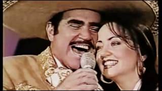 Vicente fernández  Entre el amor y yo  en vivo [upl. by Warenne531]