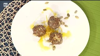 Polpette di sgombro e patate al limone  I Fatti Vostri 23052017 [upl. by Auqinimod399]