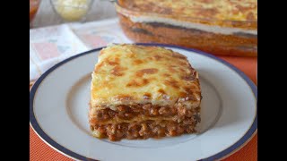 MUSAKA o moussaka griega el pastel de berenjenas que siempre triunfa [upl. by Anoiek]