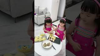 三胞胎姐妹自律的一早晨👩👩👩 家有萌娃 三胞胎vlog 爸爸帶娃記 lovelybaby lovely [upl. by Lambert629]