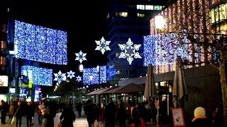 Frankfurt Germany A Christmas Markt Full Tour HQ [upl. by Nylegna706]