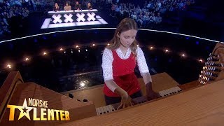 VICTORIA 12 IMPONERER STORT PÅ ORGEL I SEMIFINALEN  NORSKE TALENTER 2019 [upl. by Blumenthal543]