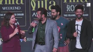 Salman Khan amp Farah Khans Funny Conversation On Stage [upl. by Nylisoj]