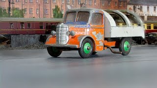 DINKY TOY 252 REFUSE TRUCK [upl. by Louth298]