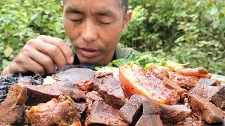 Eating Delicious Pork Fat Pork Liver Pork Blood Kidney Beans amp Green vegetables NEINDIA [upl. by Aillicec286]