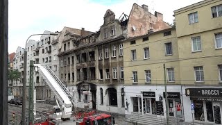 Pożar kamienicy w Poznaniu quotBuchnął na mnie płomień owinął i popchnął do przoduquot UWAGA TVN [upl. by Hardan63]