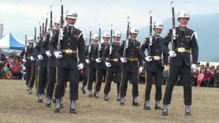 9812三軍儀隊在花蓮2009太平洋觀光節的操演表演3 [upl. by Odrude148]