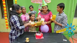 Abi Ammas Birthday Celebration amp Gifts  இப்படி எல்லாம் இவங்க Gift குடுப்பாங்கன்னு நினைக்கவே இல்லை [upl. by Novahs]