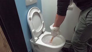 Déboucher toilette en 1 minute 🚽🚾 [upl. by Aleibarg]