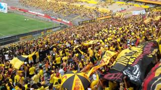 ☂SUR OSCURA☂ Ingreso de la murga 05102014 BSC vs Ind HumildesEnLaDerrota [upl. by Einafpets]