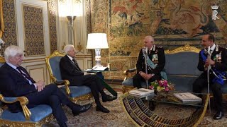 Carabinieri Mattarella riceve i generali Luzi e Luongo [upl. by Nawram]