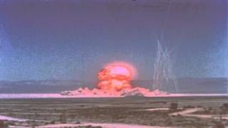 HD 核実験 原爆 記録 atomic bomb detonation people close to watch [upl. by Obala337]