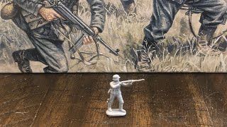 Italeri 172 German Infantry soldier Review Part 3  Karabiner 98k Rifle [upl. by Anirak451]