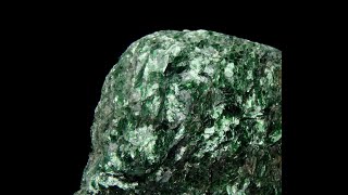 186689848217 MUSCOVITE var FUCHSITE  Norway Finnmark Kautokeino blackorion666 [upl. by Andie]