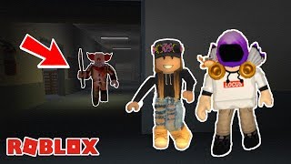 SURVIVING THE CLOWN WITH ROBLOX LOCUS Roblox [upl. by Naaitsirhc]