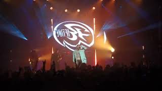 Beartooth  Riptide Live  Le Bataclan [upl. by Okiruy]