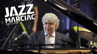 Monty Alexander quotIsnt She Lovelyquot JazzinMarciac 2011 [upl. by Htebsil]