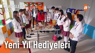 12 A sınıfı yılbaşı hediyelerini verdi🎁 Kardeşlerim 111 Bölüm [upl. by Alyehs]