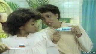 Aquafresh Toothpaste commercial 1984 [upl. by Odareg739]