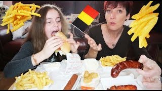 Mukbang Belge  Frites fricadelle et sauce fromage 😋🇧🇪 [upl. by Ytsim]