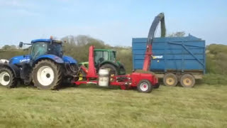 Silage 2014 JF 1060 trailed forage harvester chopping grass [upl. by Libys795]