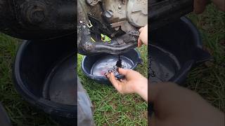 1st oil change on the Honda fourtrax in 2years honda atv oil offroad [upl. by Pauli]