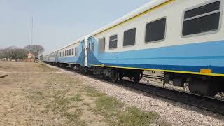 Tren N°266 de Trenes Argentinos por Ex Estacion Super Intendente LedesmaTacanas [upl. by Alvira]