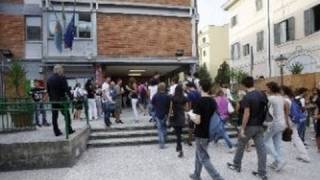 Campania  Scuola al via tra le polemiche [upl. by Maxwell]