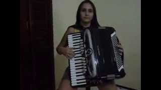 Nicinha do Acordeon tocando quotOdeonquot [upl. by Laspisa]