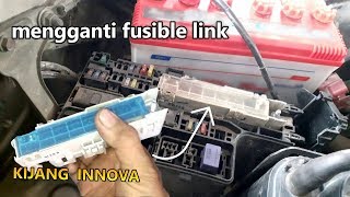 Mengganti fusible link Kijang Innova [upl. by Sauer]