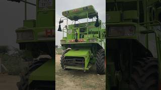 India no combine farmers ist choice 🚜 harvester combineharvester agriculture farmer [upl. by Aicetal]