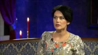 ELISABET REINSALU parodeerimas  ETV aastavahetuse pidu 2014 [upl. by Scherle530]