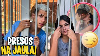 FARIAS E BRUNINHA PRES0S NA JAULA 😱 rolou beijão [upl. by Helve520]