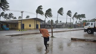 SOCORRO Ciclone FREDDY já entrou em MOÇAMBIQUE [upl. by Llibyc]