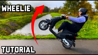 🤓WHEELIE TUTORIAL MET EEN 4T ZIP 156 [upl. by Aicilak802]