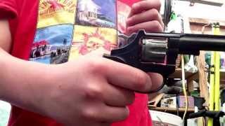 Review pistolet à petard [upl. by Ecirehs612]