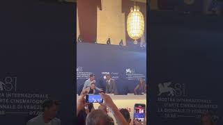 George Clooney’s Gentlemanly Gesture for Brad Pitt at Venice ‘Wolfs’ Press Conference [upl. by Nemrac]